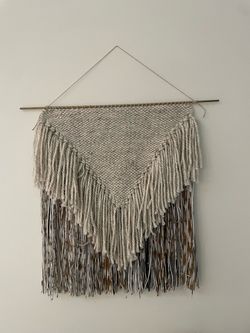 Wall hanging macrame