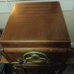 Antique Zenith Record Stereo Player