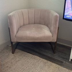 Light pink velvet c shaped chair