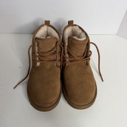 Men’s Uggs Size 10
