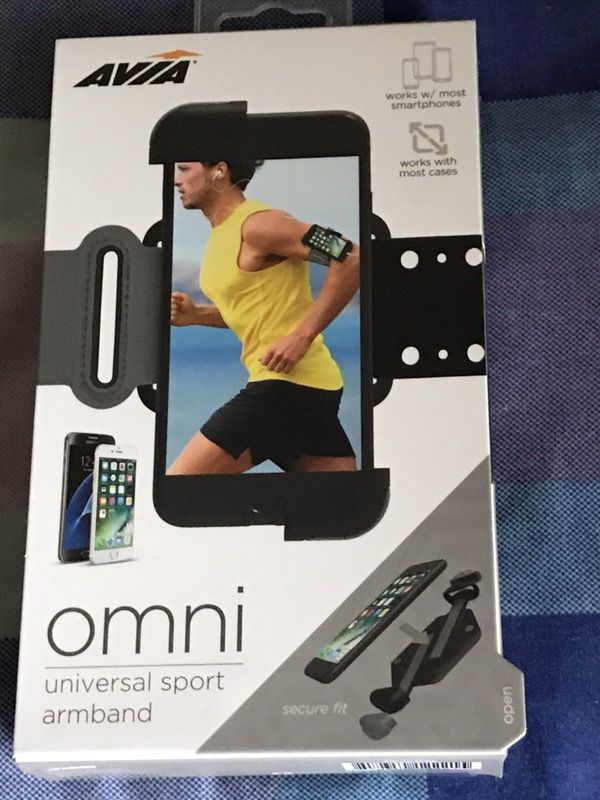 Avia brand new in box Omni universal sport armband works with most smartphones like iPhone, galaxy, etc.