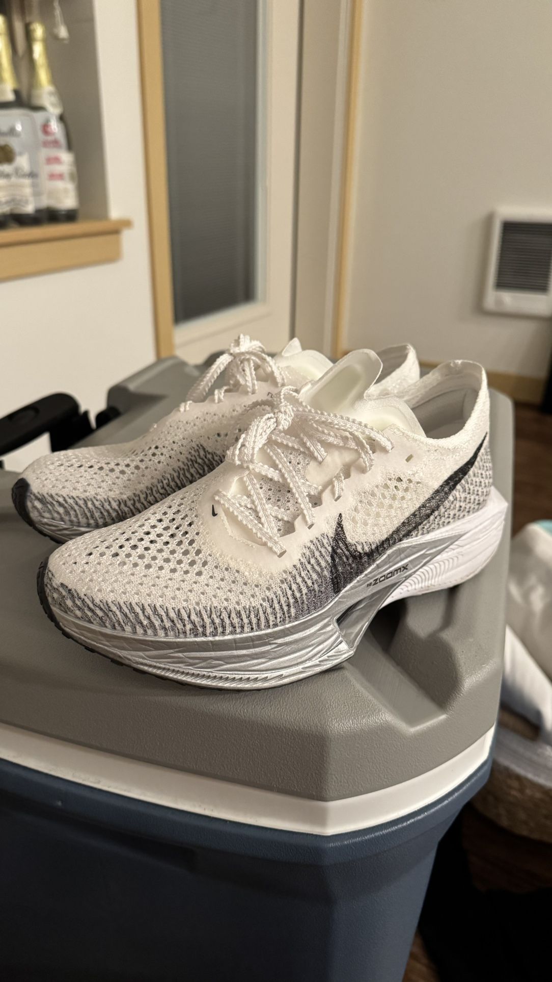 Nike ZoomX Vaporfly Next % 3 Women’s size 6.5