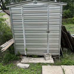 6x8 Metal Shed