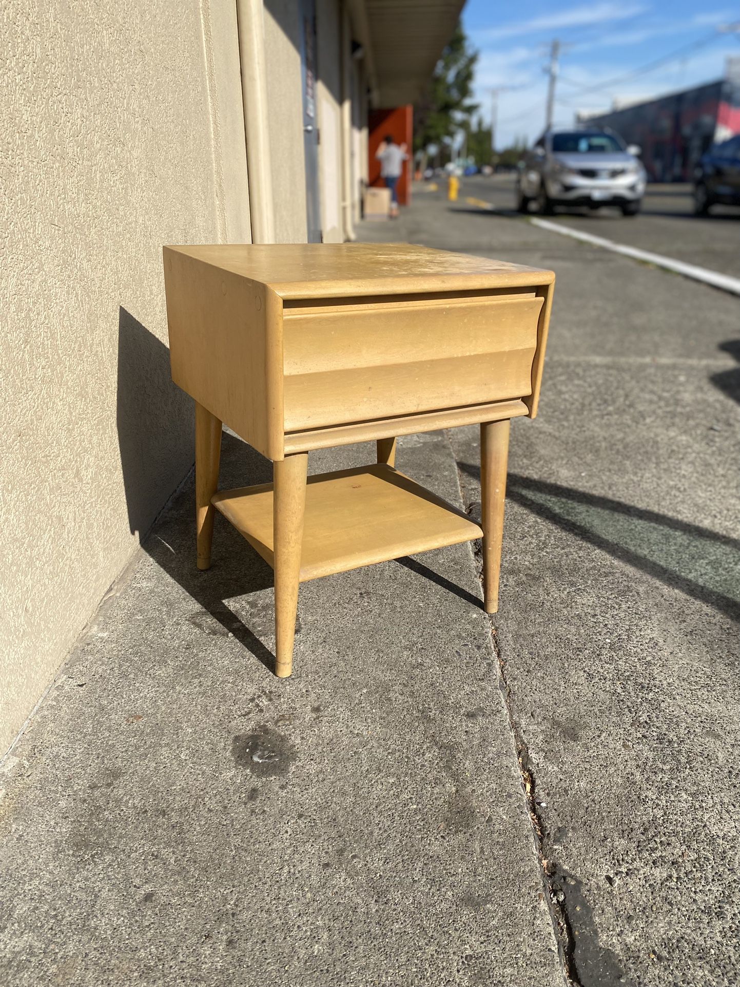Vintage Mid Century Modern Heywood Wakefield End Table