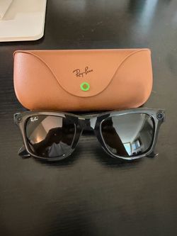 Ray-Ban Meta Glasses - Wayfarer (Gen 1)