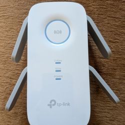 TP AC2600 WI-FI Range Extender (RE650)