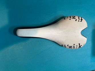 Fizik Saddle used