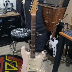 ESP Series 400 Stratocaster Made In JAPAN..80S......$1200