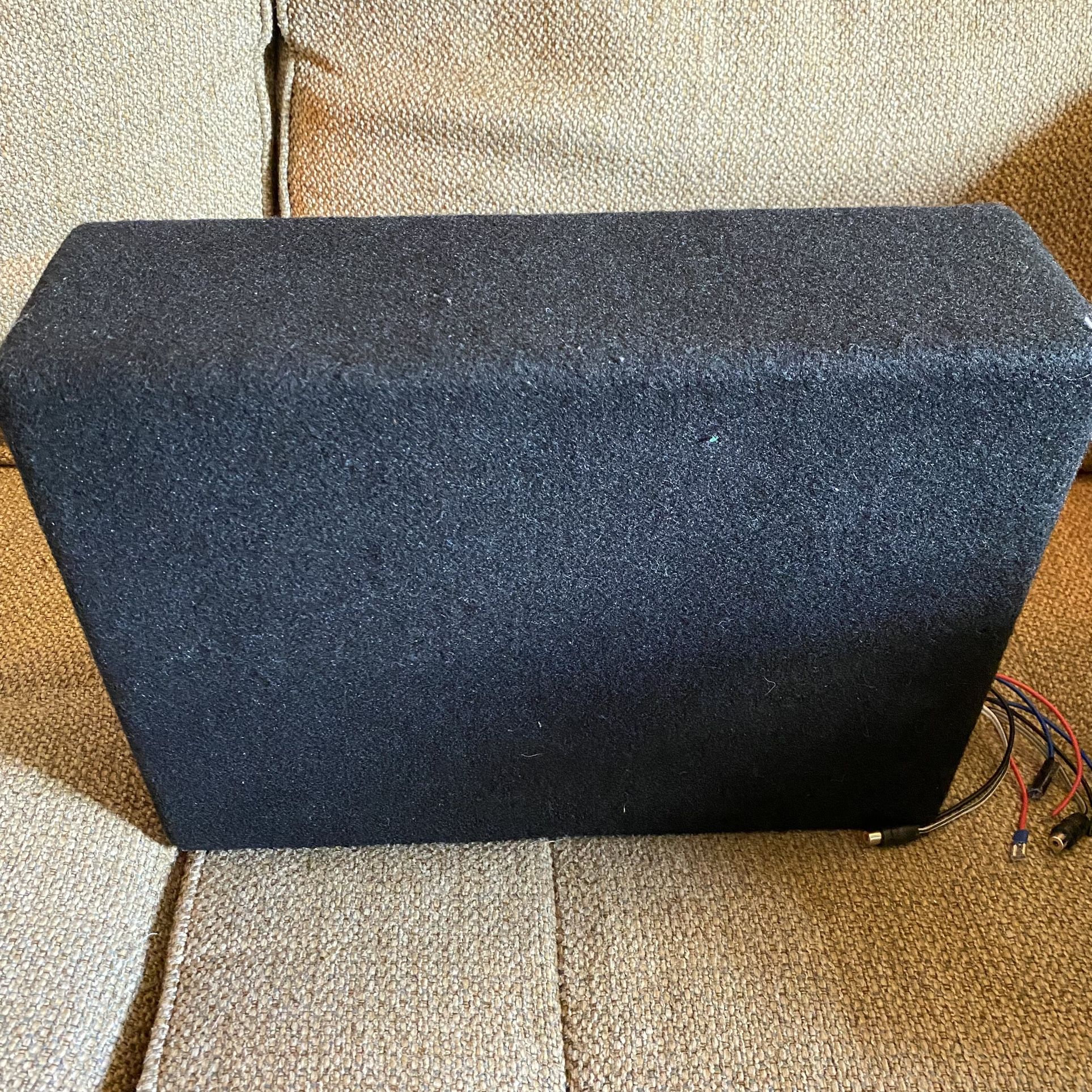 Dual TBX10A Subwoofer 10” Boxed, Carpeted. for Sale in Portland, OR