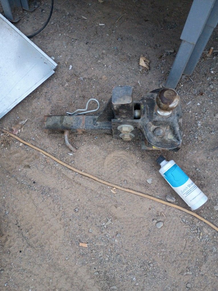 Equil-i-zer Weight Distribution Hitch W/Sway Control