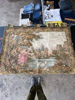 VINTAGE WALL TAPESTRY