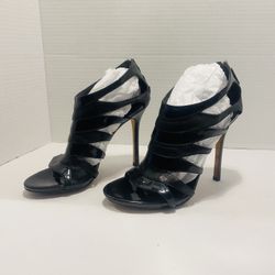 GUCCI Soraya Black Patent Leather High Hills Shoes Size 37.5. 