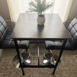 Bar table with 2 stools 