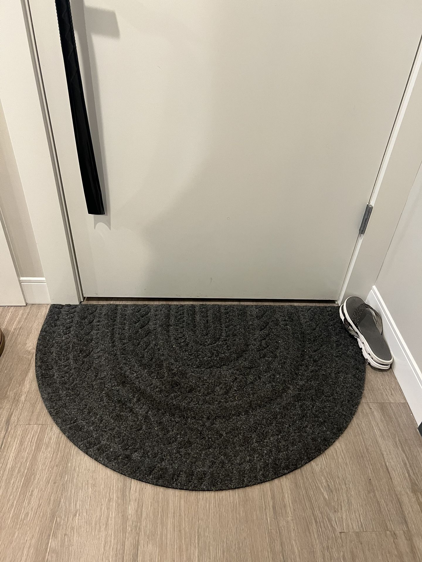 Door mat indoor. Black-grey. Hard/heavy duty. Not foldable