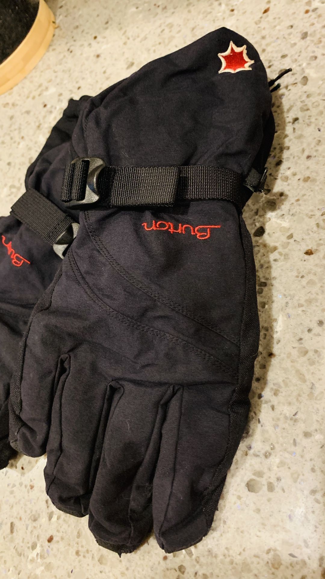 Burton ski and snowboarding gloves