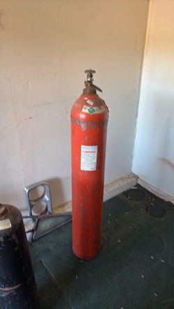 Helium tank commercial size