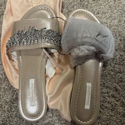 Victoria’s Secret fringe slide slippers size small
