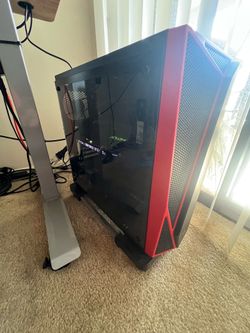 Gaming desktop PC with Monitors and mount OBO