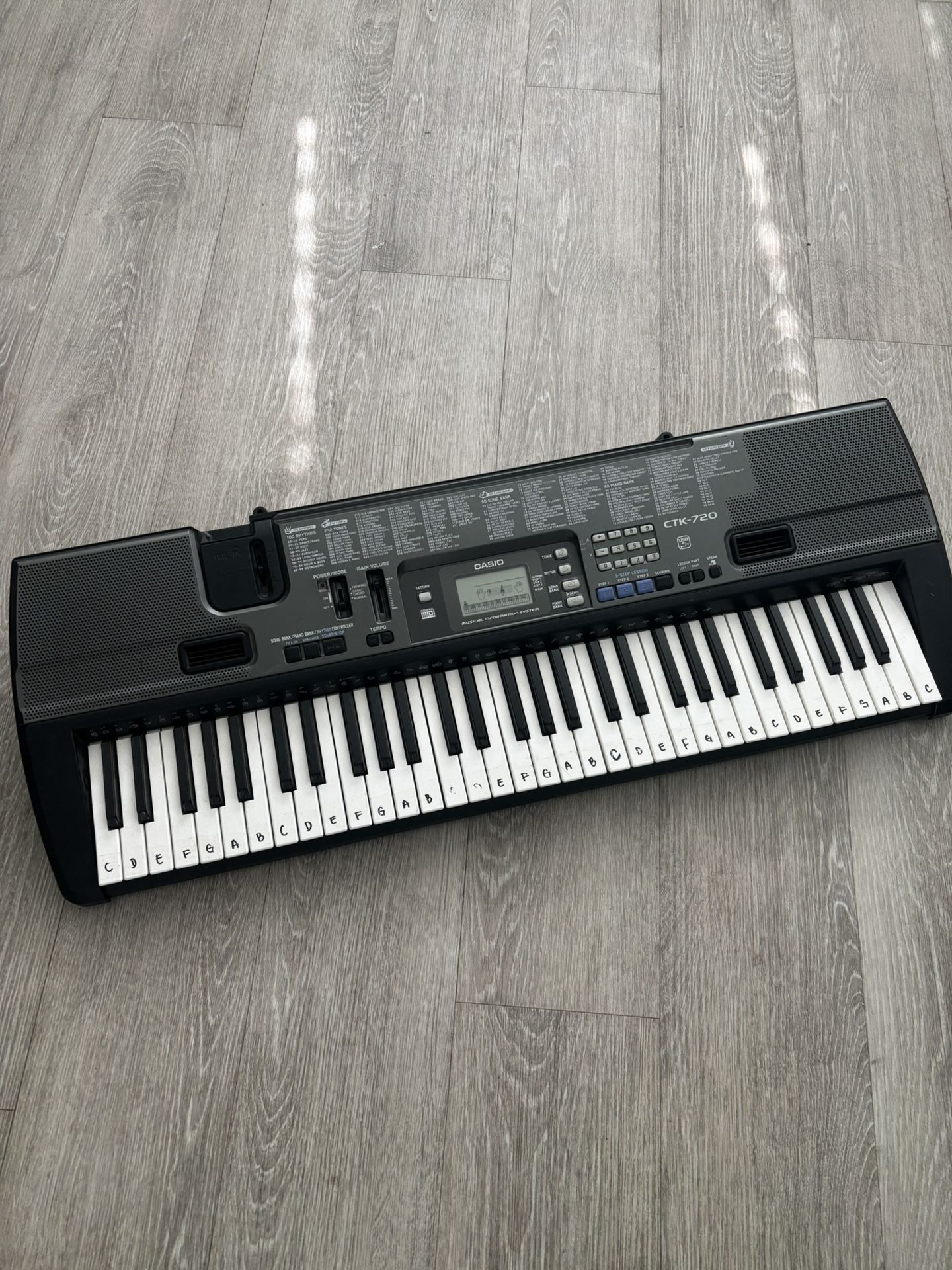CASIO CTK-720