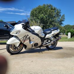2006 Suzuki Hayabusa Zero mods