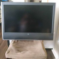 Westinghouse 32 inch LCD TV