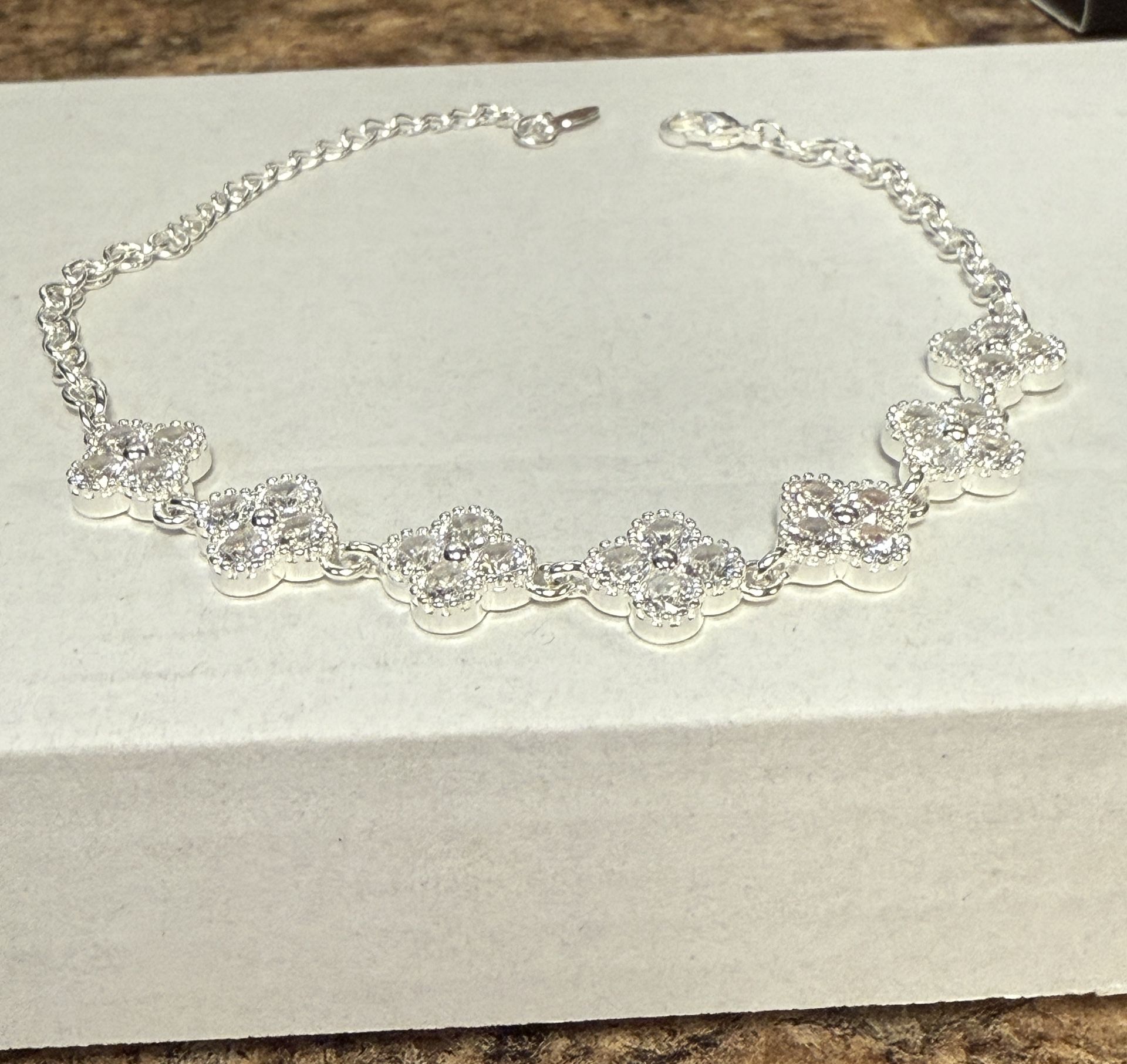 925 Silver Clover  Adjustable Bracelet  6 1/2- 9 1/2