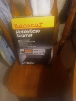 BEARCAT RADIO SCANNER