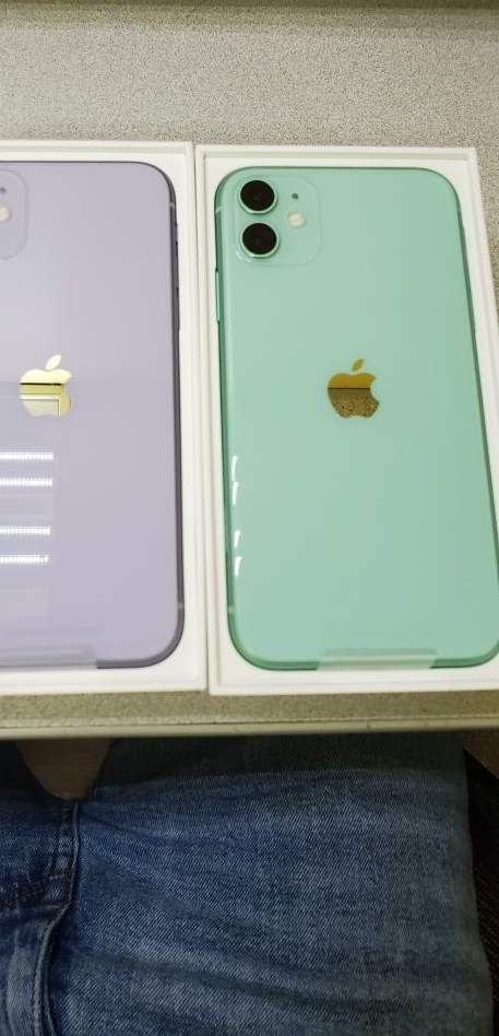 IPHONE 11 FOR TMOBILE AND METRO OR AT AND T AND CRICKET NEW IN BOX 2DL