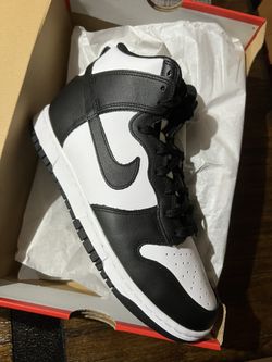Nike Dunk High Panda’s W9.5 (M8)