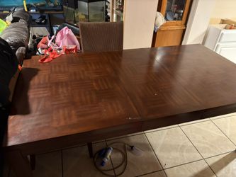 Dinning Table With 6 Chairs