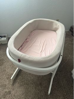 Monte baby bassinet