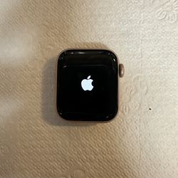 Apple Watch SE GPS + Cellular 40mm Gold 