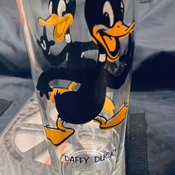 Vintage 1973 RARE 16oz Brockway Pepsi Looney Tunes Daffy Duck LUN LOGO UNDER NAME Glass Black Writing