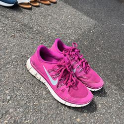 Pink Nike Running Shoes 