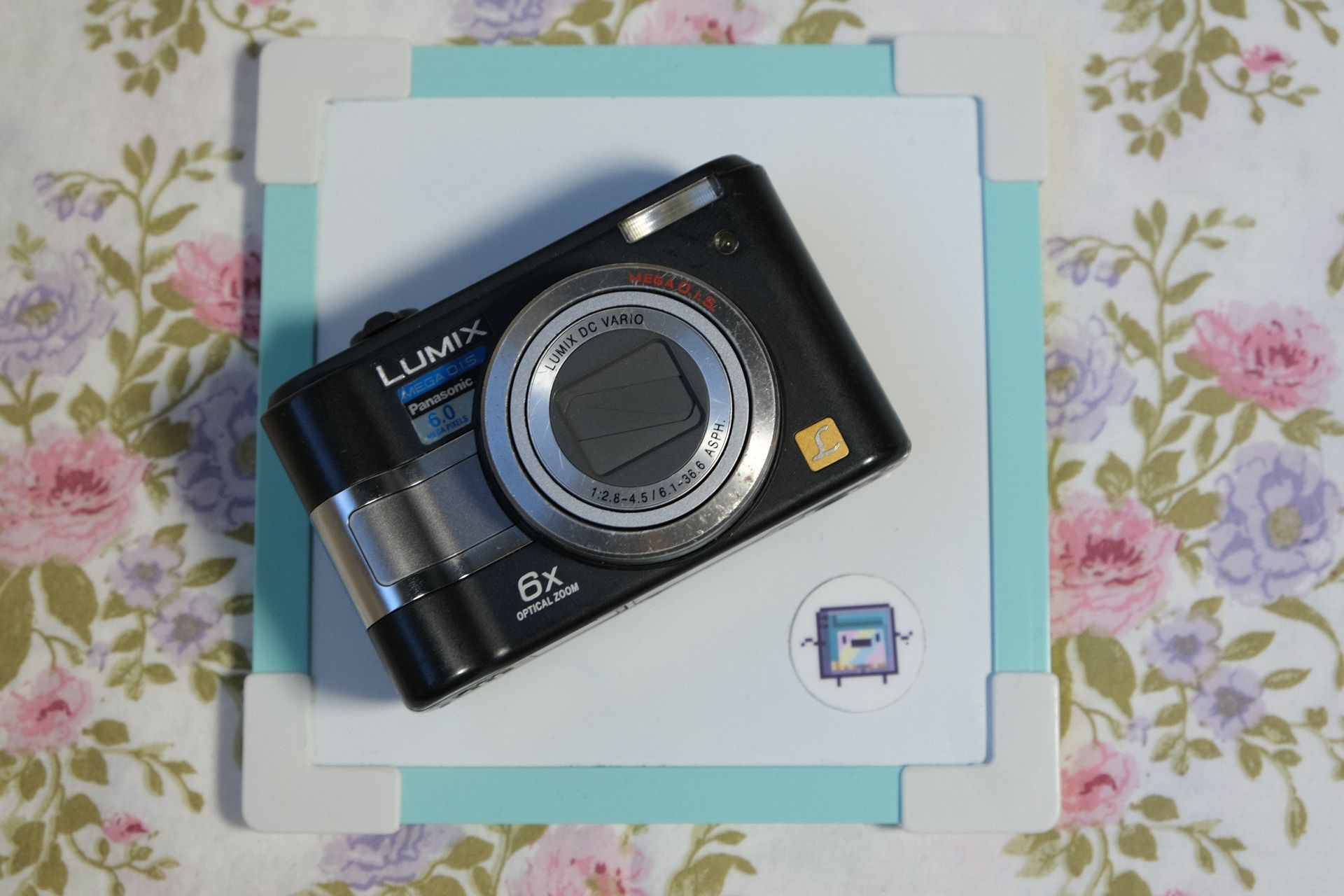 Panasonic Lumix DMC-LZ5 6MP Digital Camera