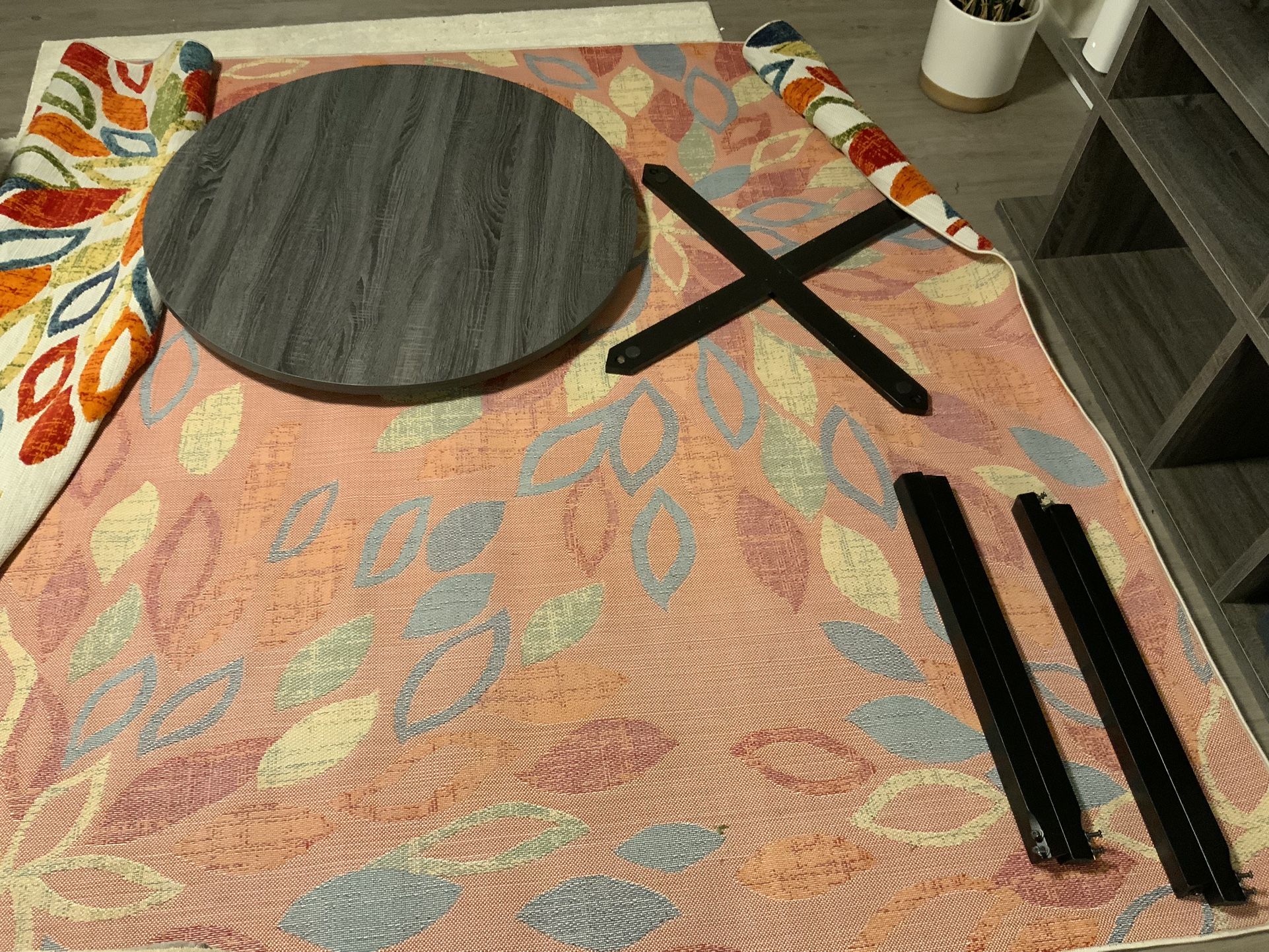 Gray Circular Dining Room Set - Round Eat In Kitchen Table With Four Black Chairs $190 OBO