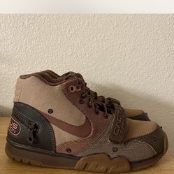 Travis Scott Size 8