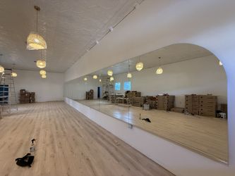 Studio-Ready Gym Mirrors with Professional Quality