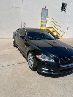 Jaguar XJL