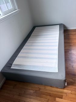 IKEA ESPEVÄR (Twin bed / rarely used, great shape)