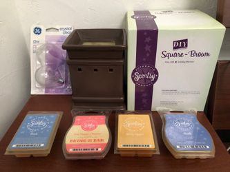 Scentsy Warmer Full Size With Wax And Extra Bulb