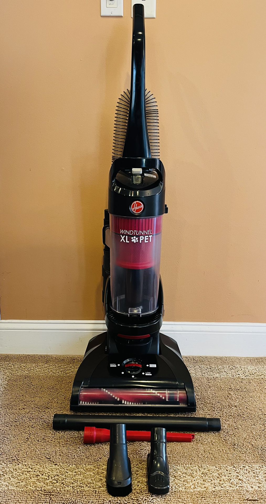 Hoover wind tunnel, XL pet vacuum cleaner