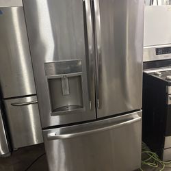 GE Counter Depth Refrigerator 