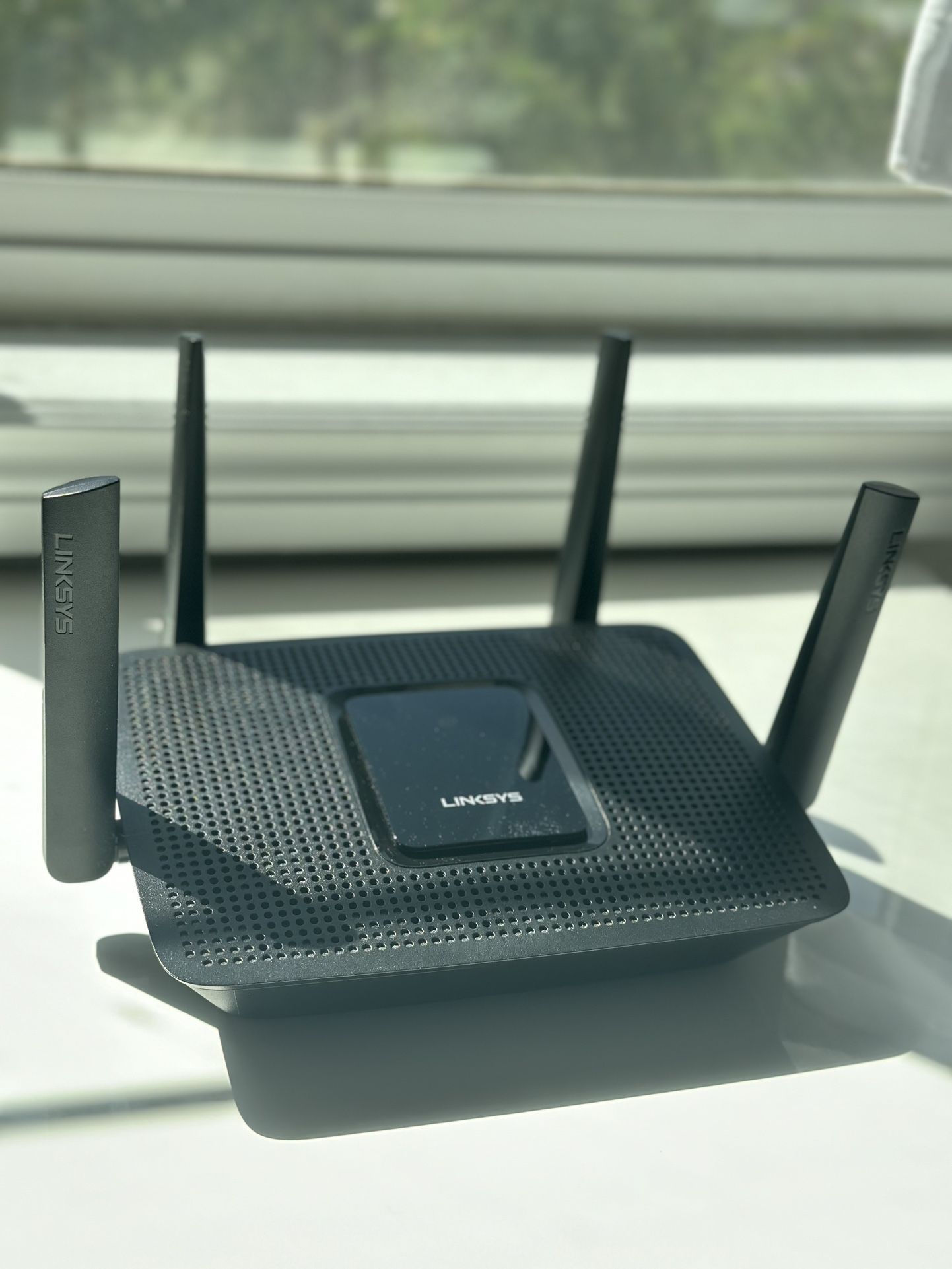 Linksys Mesh Wi-Fi Router (Includes Cable)