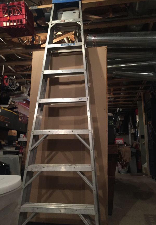 8 Ft Aluminum Step Ladder With 250 Lb Load Capacity Type I Duty Rating 8 Ft Aluminum Step Ladder With 250 Lb Load Capacity Type I Duty Rating