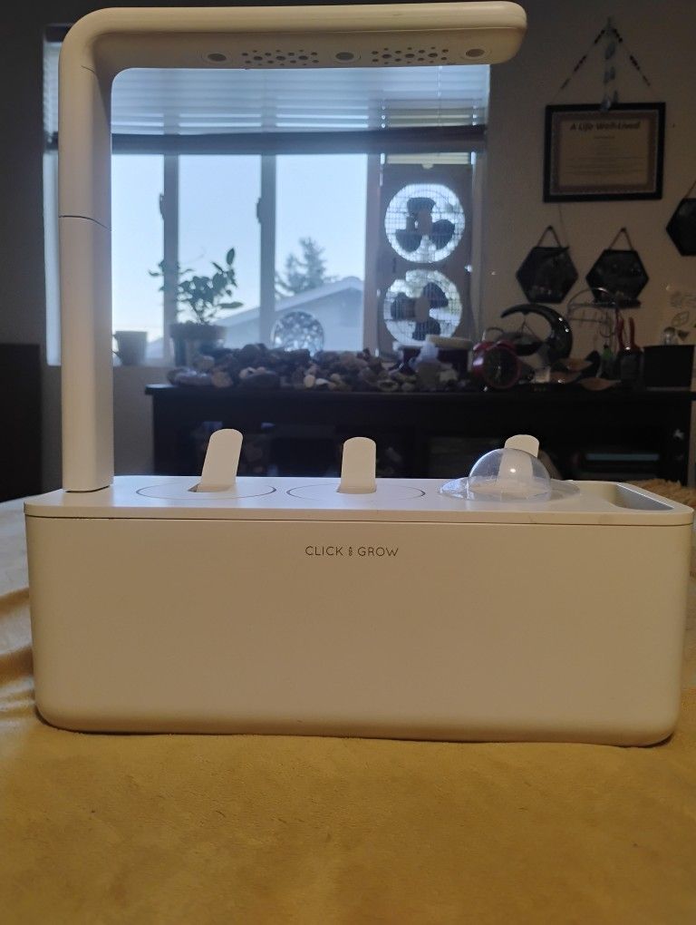 Hydrophonic Grow Station