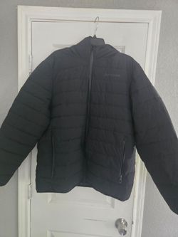 Large Spyder black puffer jacket with horizontal quilting