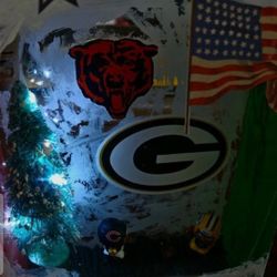 NFL, AMERICAN FOOTBALL, GLASS BROCK, GREEN BAY PACKERS & CHICAGO BEARS (CUSTOM) 6"×8" GLASS BLOCK w/LED LIGHTS CHRISTMAS VERSION, FIRM.