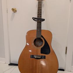 Yamaha FG400 "Vintage" Guitar / New Strings 
