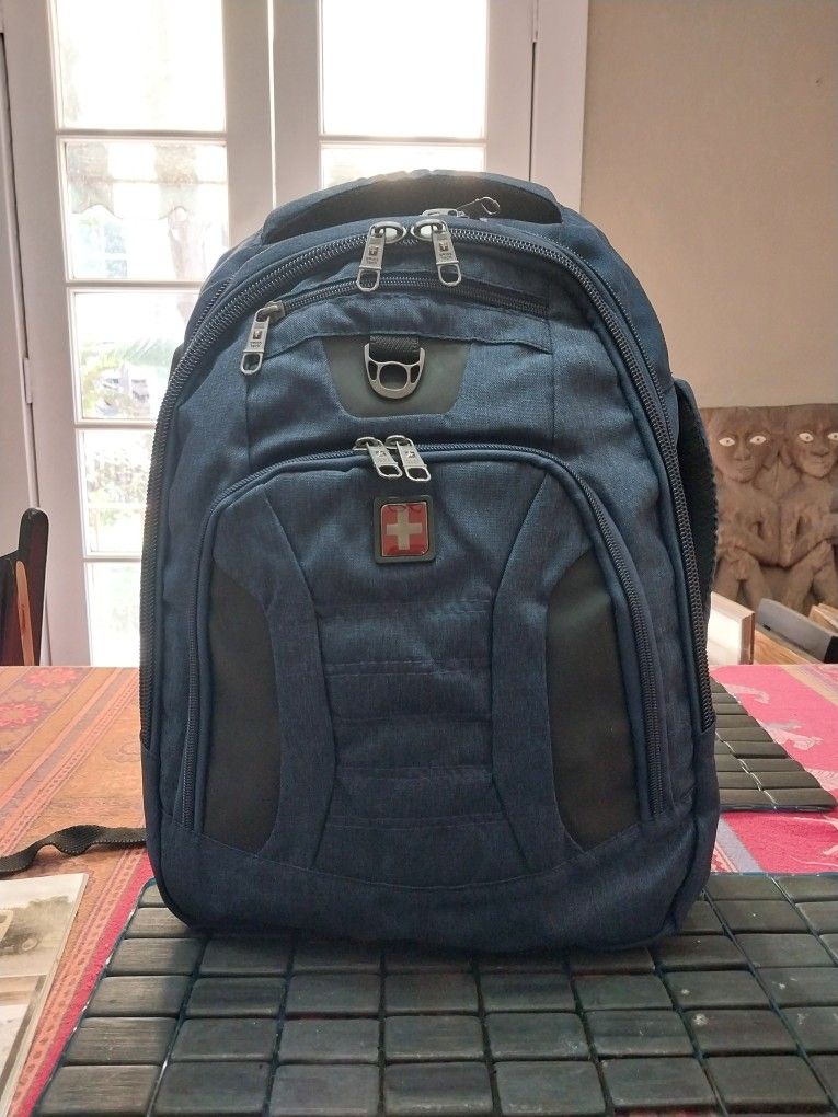 Swiss Tech Bagpack 